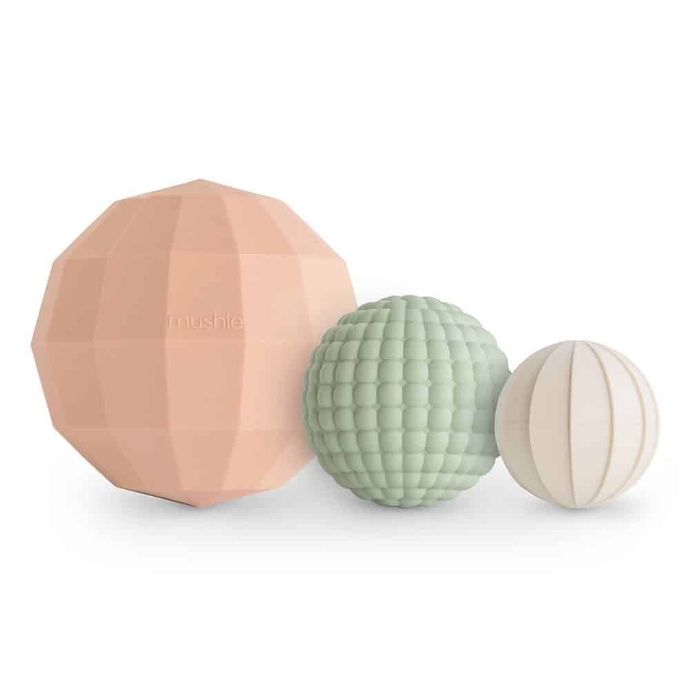 SENZORICKÁ HRAČKA MUSHIE NESTING SPHERES - BLUSH