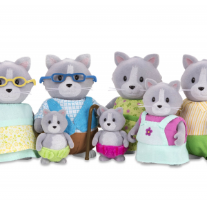 Rodina mačiek so starými rodičmi Daintypaw