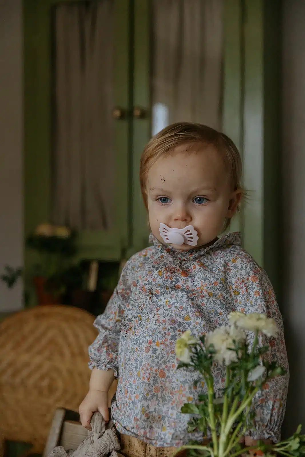 ANATOMICKÝ CUMLÍK FRIGG BUTTERFLY BLUSH, 6-18M, SILIKÓN – Obrázok 8