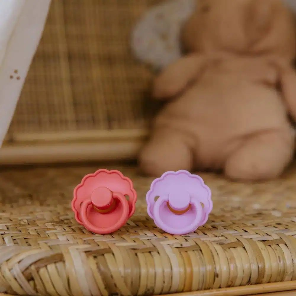 ŠTVORBALENIE OKRÚHLYCH CUMLÍKOV FRIGG ROSY ROMANCE, 6-18M, KAUČUK – Obrázok 2