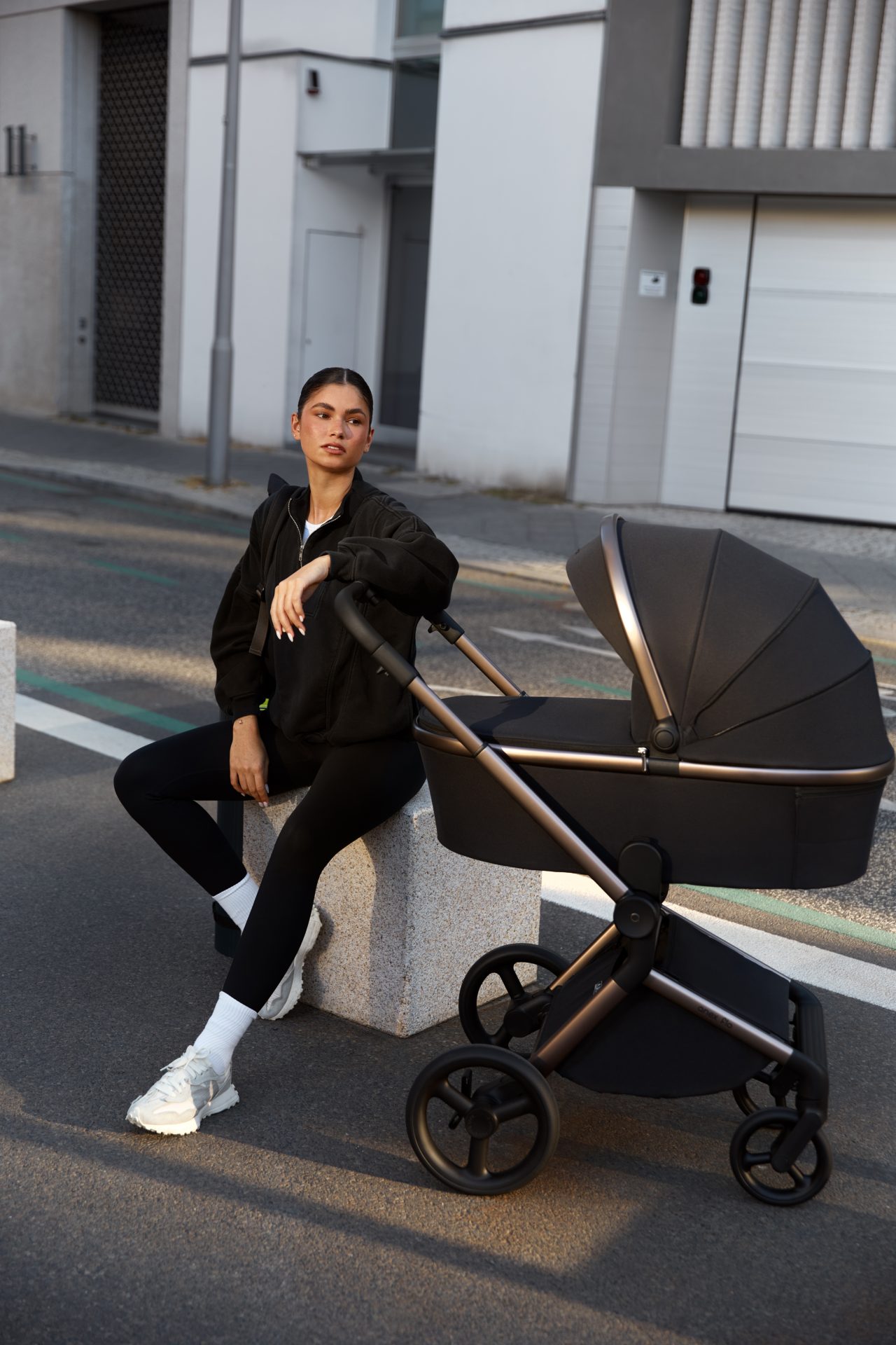 ANEX Kočík kombinovaný Flo Solo + CYBEX Aton B2 i-Size + základňa – Obrázok 24