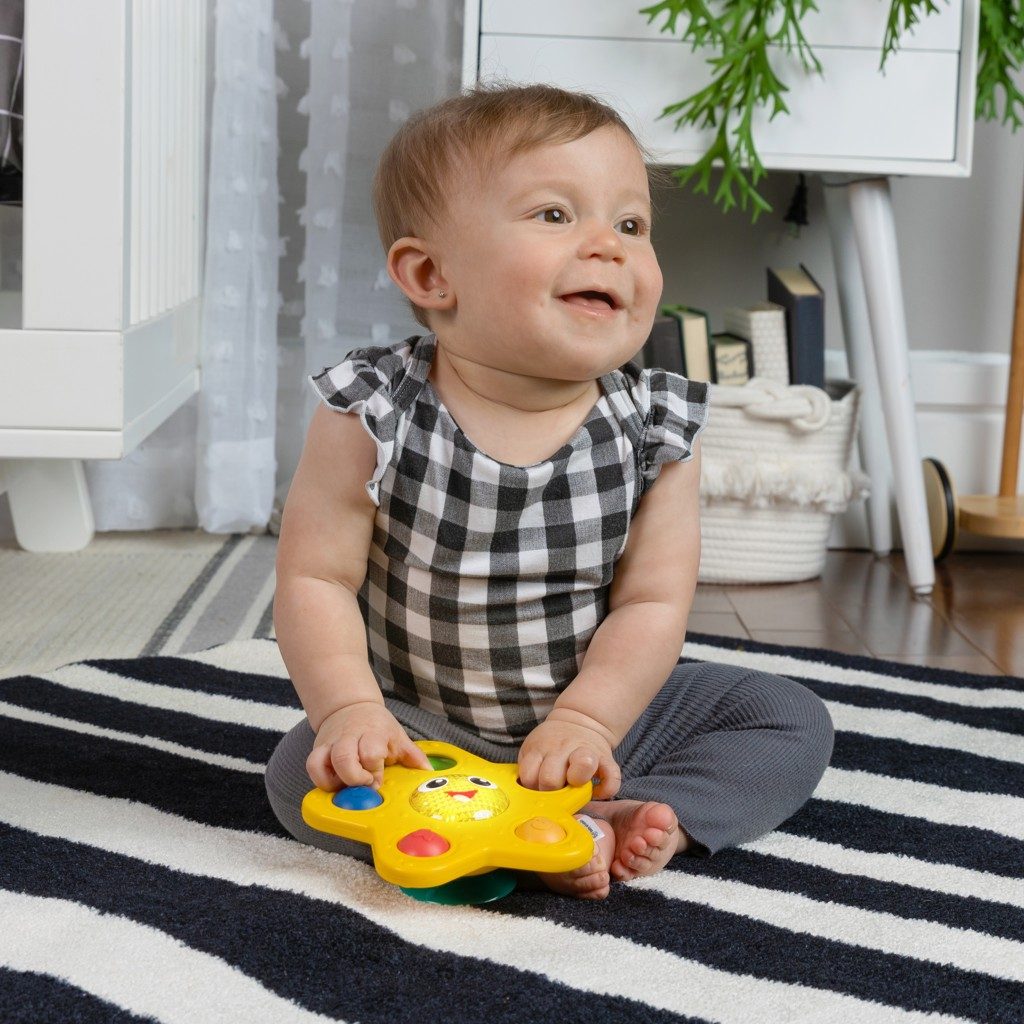 BABY EINSTEIN Hračka aktívna s prísavkou Pop & Glow Starfish™ 6m+ – Obrázok 4