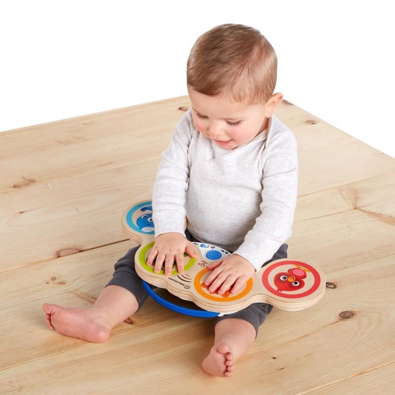 BABY EINSTEIN Hračka drevená hudobná bubny Magic Touch HAPE 6m+ – Obrázok 4