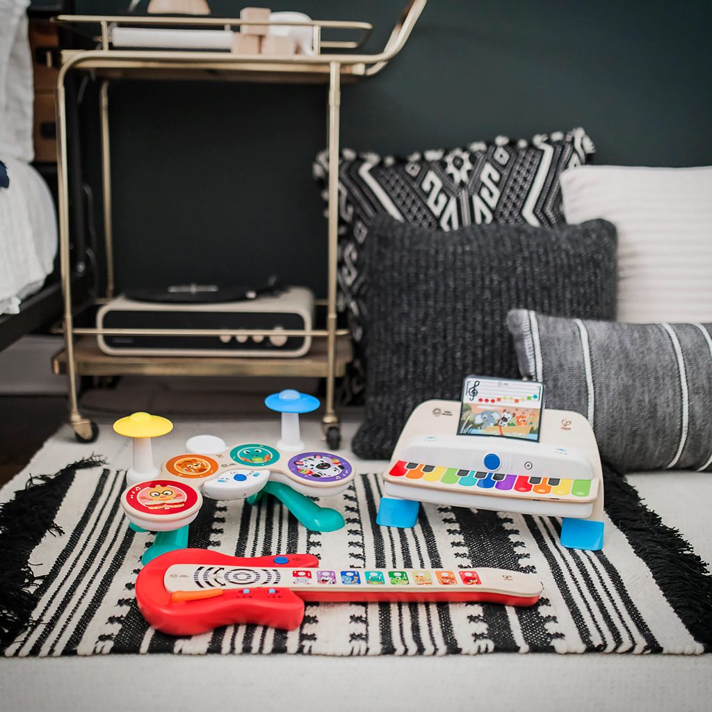 BABY EINSTEIN Hračka drevená hudobná piano Together in Tune Piano™ Connected Magic Touch™ HAPE 12m+ – Obrázok 12