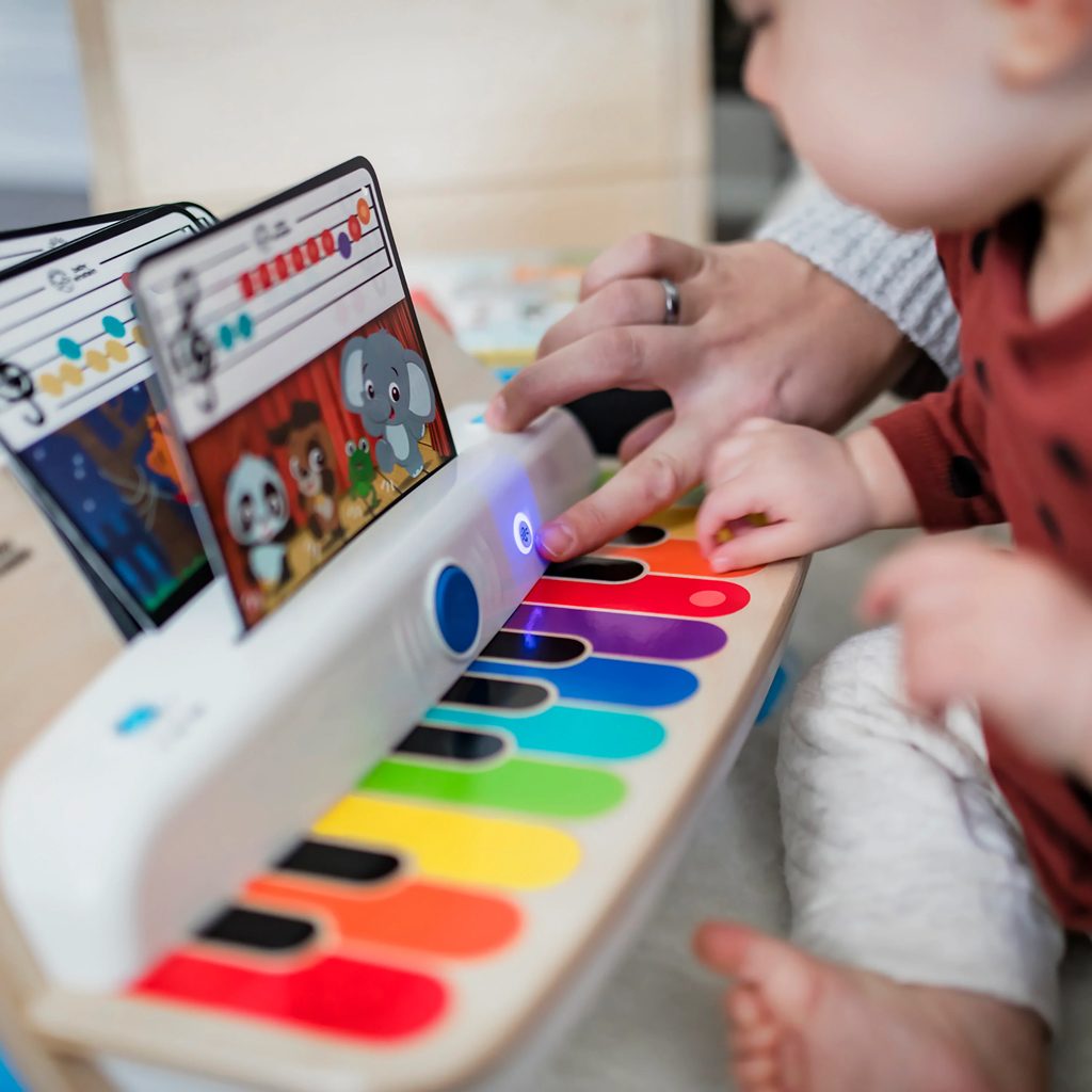 BABY EINSTEIN Hračka drevená hudobná piano Together in Tune Piano™ Connected Magic Touch™ HAPE 12m+ – Obrázok 3