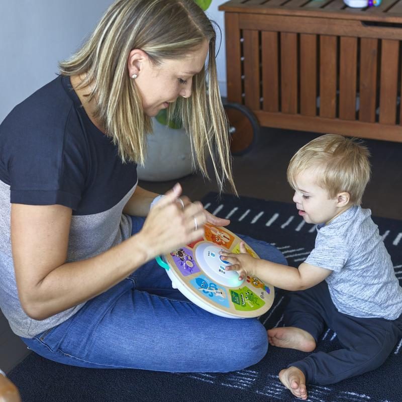 BABY EINSTEIN Hračka drevená multihudobná Cal's Smart Sounds Symphony™ Magic Touch™ HAPE 6m+ – Obrázok 5