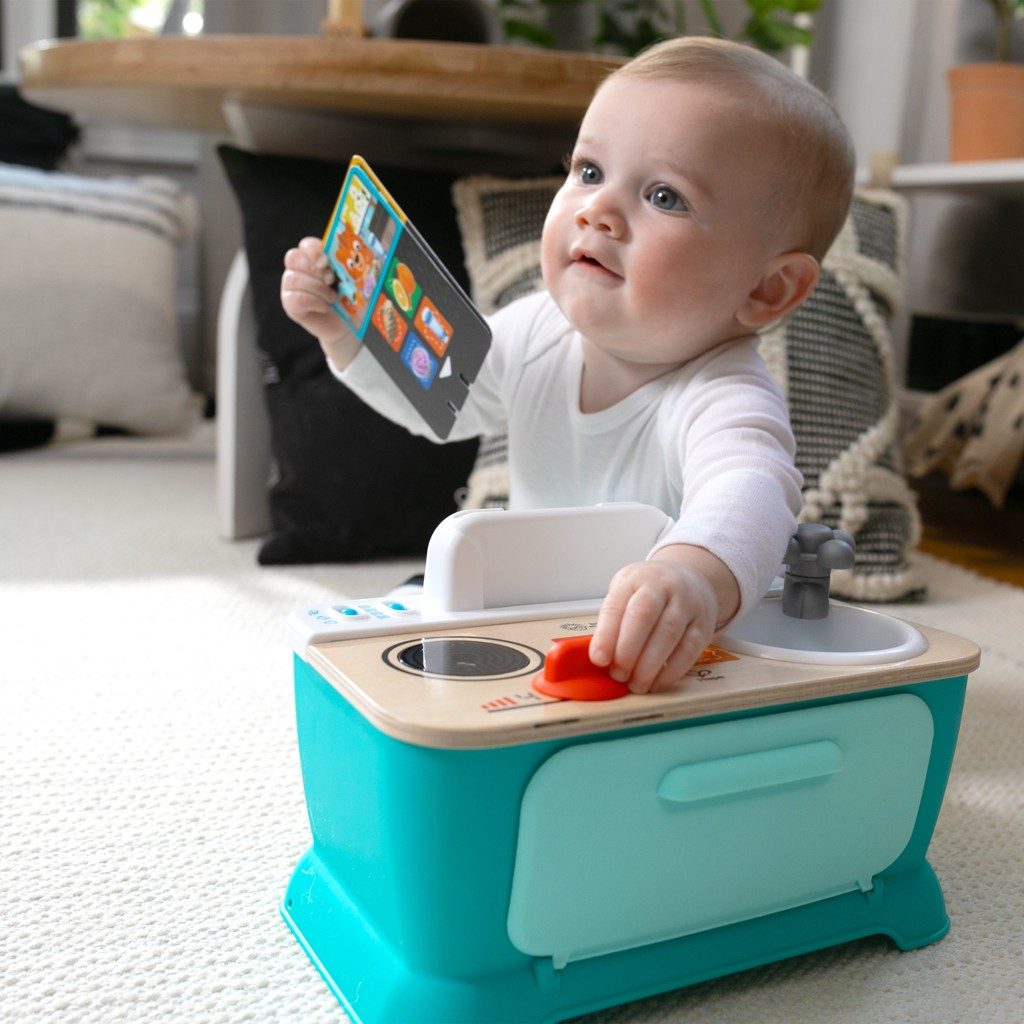 BABY EINSTEIN Hračka hudobná Kuchynka Magic Touch Kitchen™ Pretend to Cook HAPE 9m+ – Obrázok 16