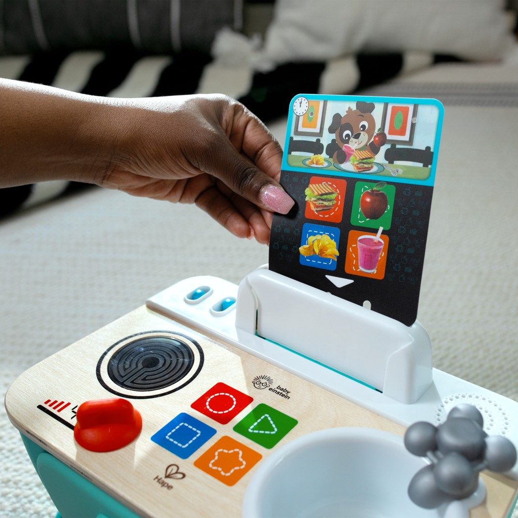 BABY EINSTEIN Hračka hudobná Kuchynka Magic Touch Kitchen™ Pretend to Cook HAPE 9m+ – Obrázok 7