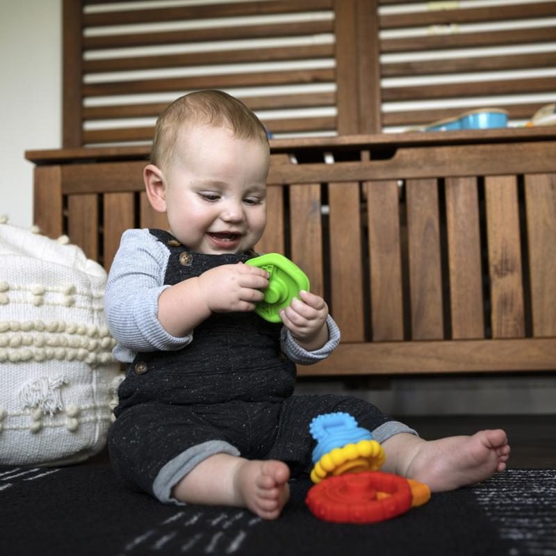 BABY EINSTEIN Hryzačka stohovacia 2v1 Stack&Teethe™ 0m+ – Obrázok 4