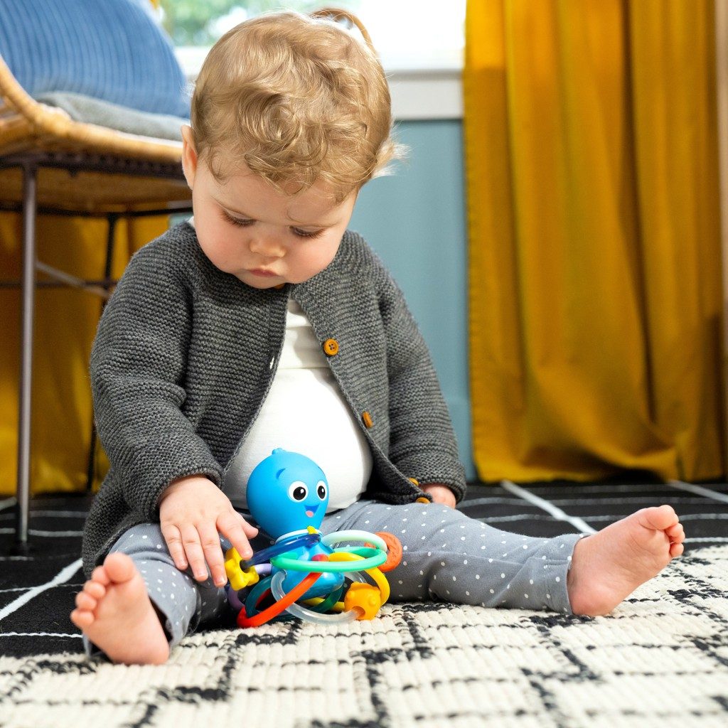 BABY EINSTEIN Hryzačka/hrkálka Opus’s Shake & Soothe™ 0m+ – Obrázok 17