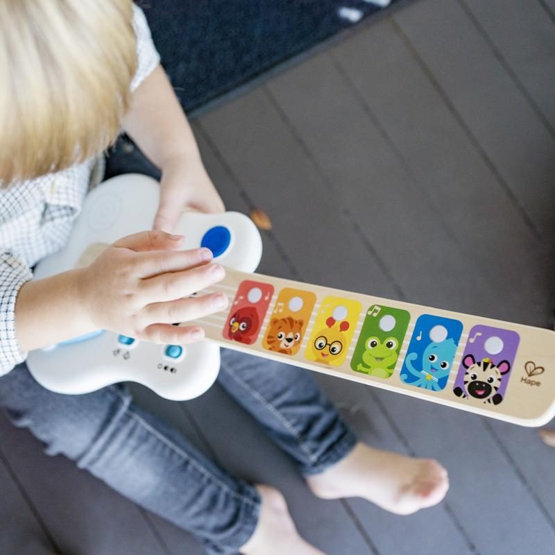 BABY EINSTEIN Gitara dotyková Strum Along Songs™ Magic Touch™ HAPE 12m+ – Obrázok 7