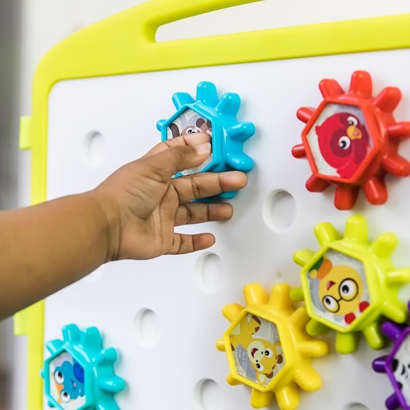 BABY EINSTEIN Stolík aktívny Curiosity 12m+ – Obrázok 10