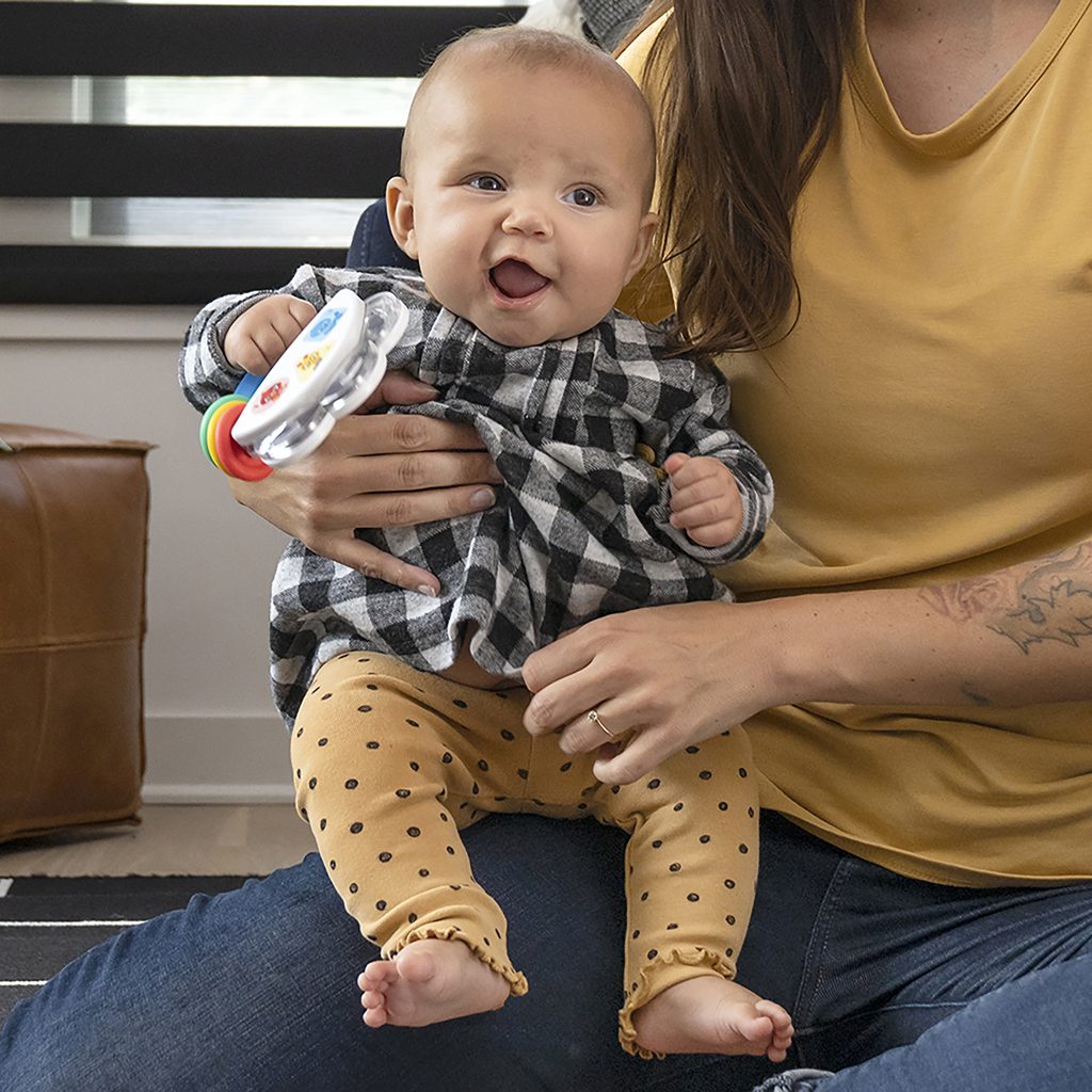 BABY EINSTEIN Tamburína s hrkálkou 3m+ – Obrázok 4