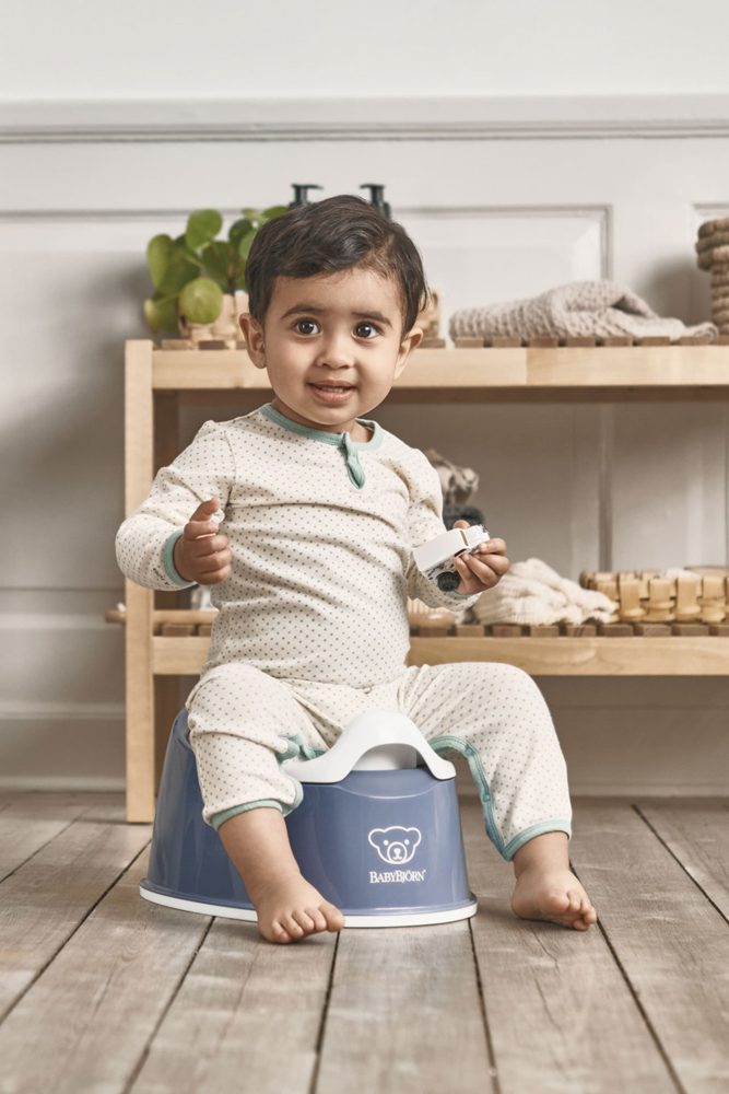 BABYBJÖRN Nočník Smart Deep Blue/White – Obrázok 7