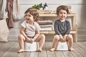 BABYBJÖRN Nočník Smart White/Grey – Obrázok 4