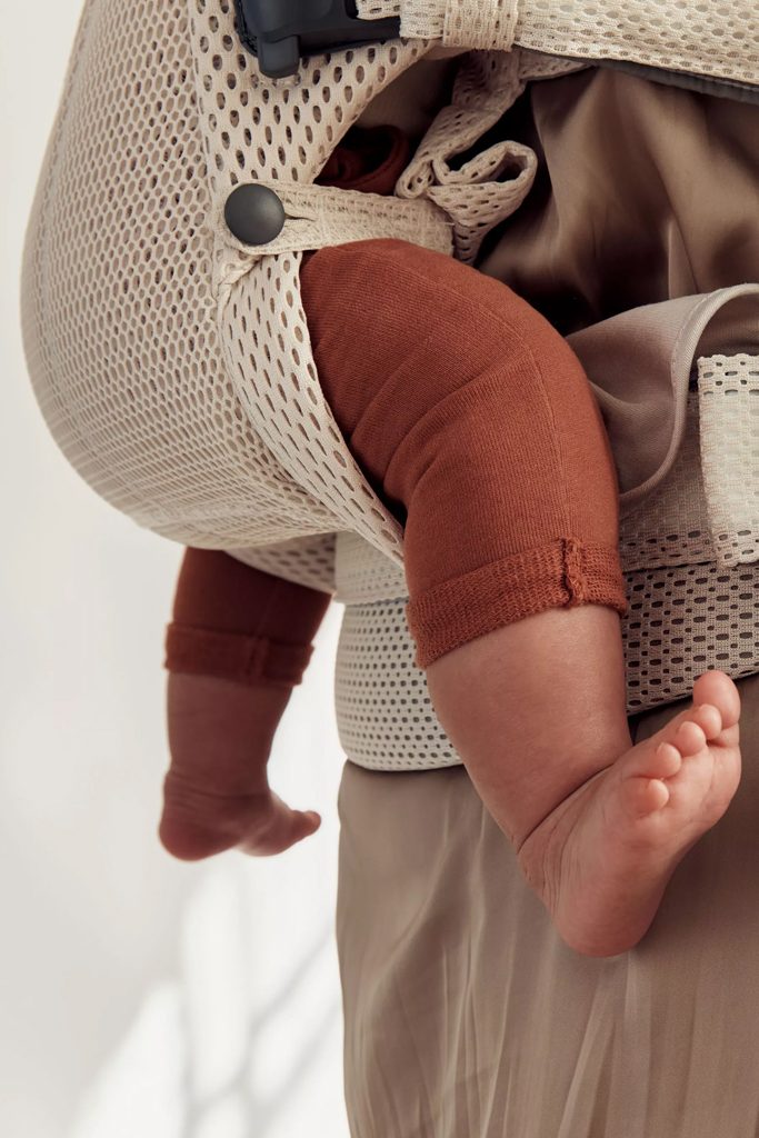 BABYBJÖRN Nosič Harmony Cream 3D mesh, do 15 kg – Obrázok 10
