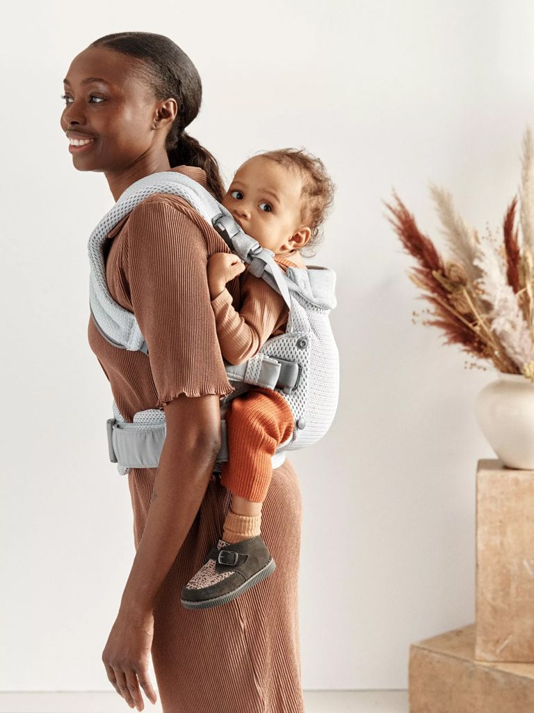 BABYBJÖRN Nosič Harmony Silver 3D mesh, do 15 kg – Obrázok 7