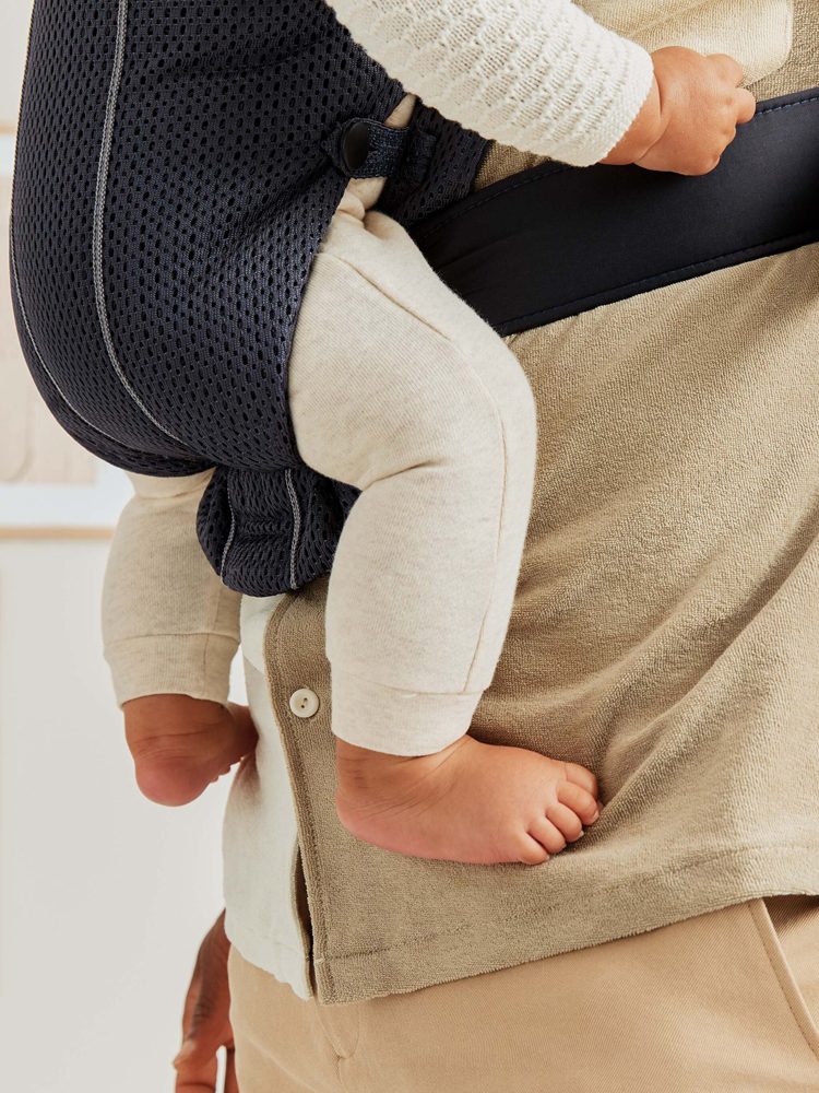 BABYBJÖRN Nosič Mini, Anthracite Mesh – Obrázok 11