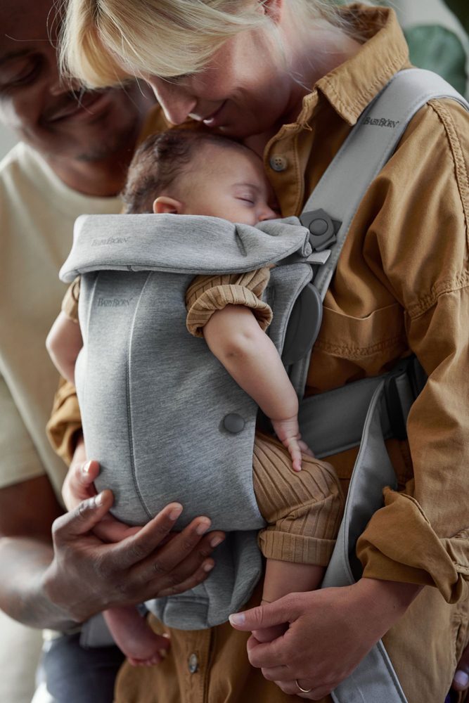 BABYBJÖRN Nosič Mini, Light Grey 3D Jersey – Obrázok 15
