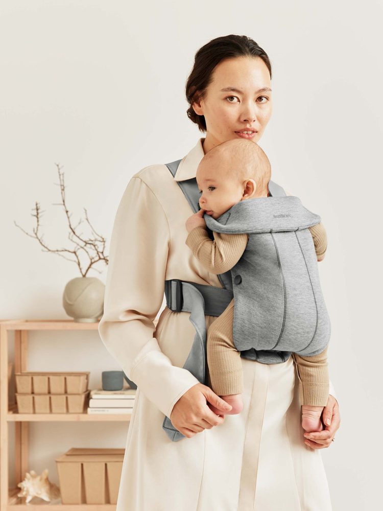 BABYBJÖRN Nosič Mini, Light Grey 3D Jersey – Obrázok 5