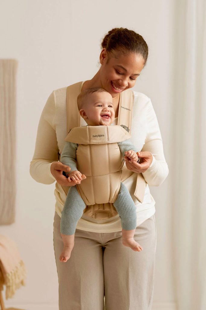 BABYBJÖRN Nosič Mini, Woven Beige – Obrázok 3