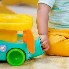 BRIGHT STARTS Autíčko vkladacie s loptičkami Pop & Roll Safari Bus™ 6m+ – Obrázok 6