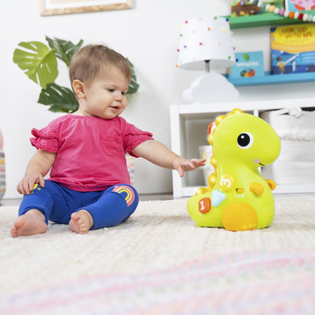 BRIGHT STARTS Hračka hudební světelná pohyblivá Dino, 6m+ – Obrázok 9