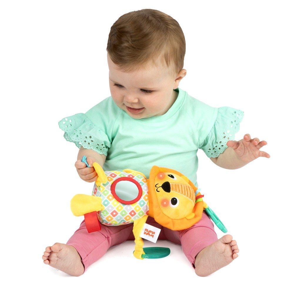 BRIGHT STARTS Hračka s melódiou na C krúžku lev Huggin' Lights ™0m+ – Obrázok 5