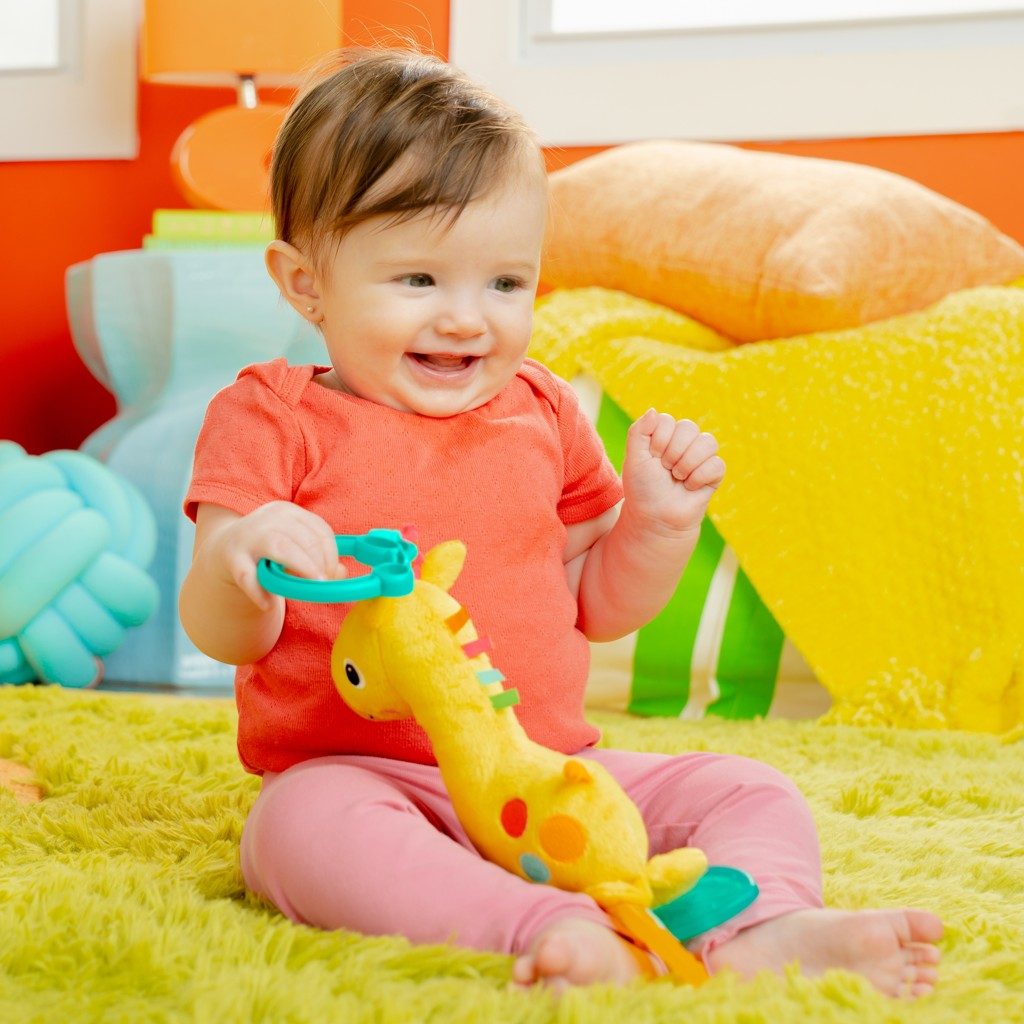 BRIGHT STARTS Hrkálka/hryzačka na C krúžku žirafa Safari Soother™ 0m+ – Obrázok 6
