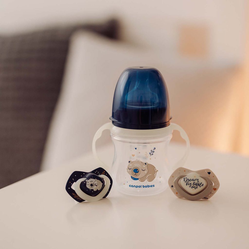 CANPOL BABIES Fľaša antikoliková so svietiacimi úchytmi EasyStart Sleepy koala 120ml modrá – Obrázok 3
