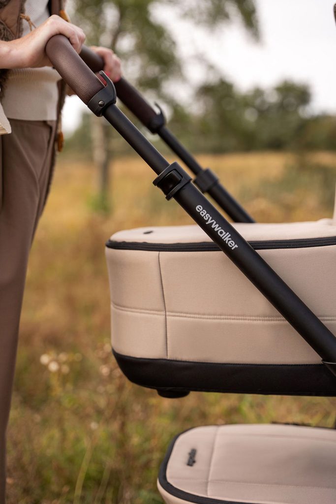 EASYWALKER Kočík kombinovaný Jimmey Explore Pearl Taupe AIR + CYBEX Aton B2 i-Size + základňa – Obrázok 16