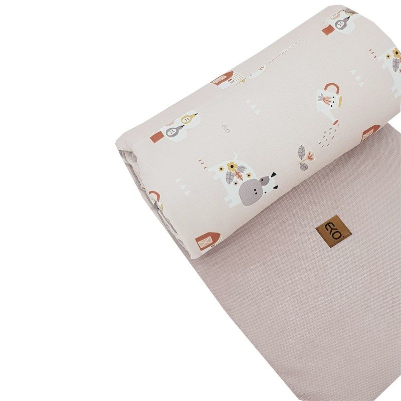 EKO Chránič do postieľky VELVET My farm Powder pink 360x35 cm – Obrázok 3