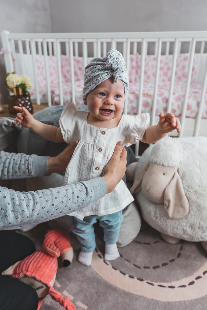 ENIE BABY Čiapka detská turban Grey Leaves Uni 9-12m – Obrázok 4