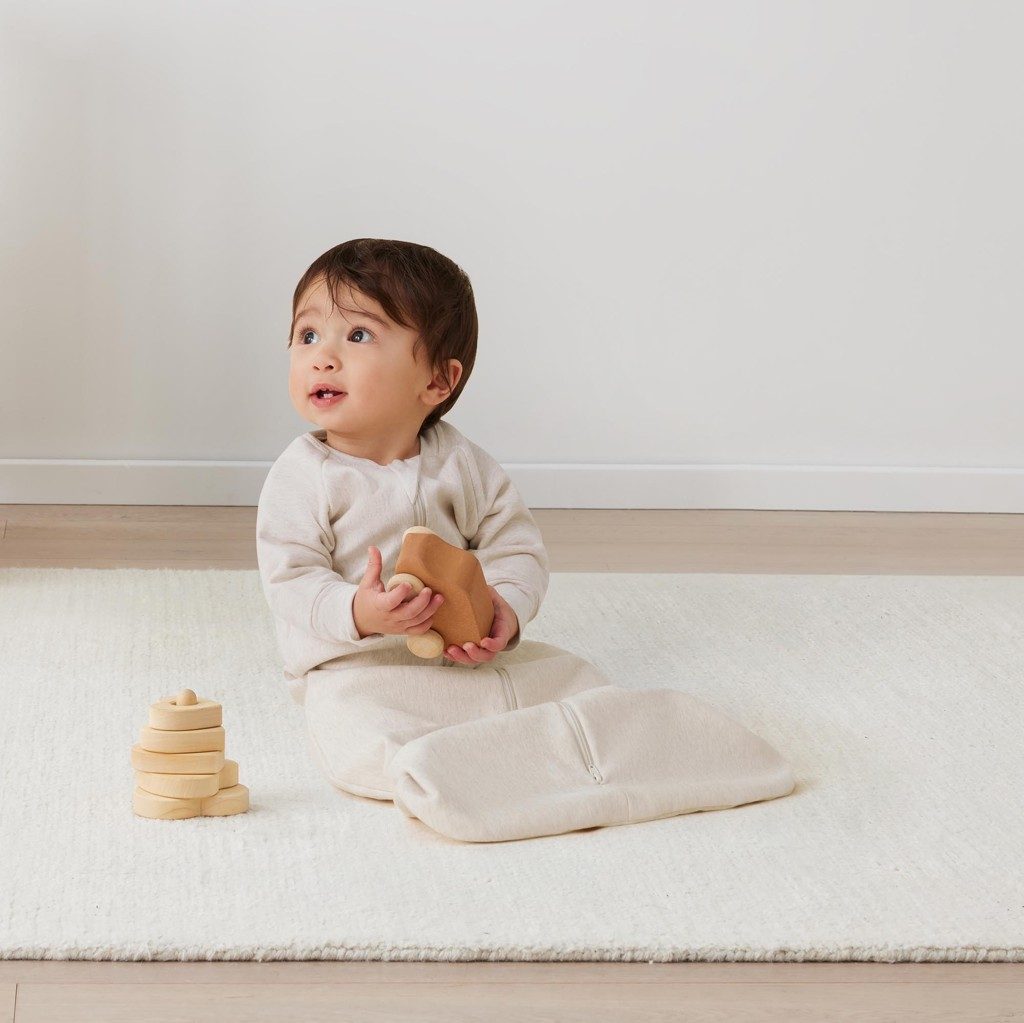 ERGOPOUCH Vak na spanie s rukávmi organická bavlna Jersey Oatmeal Marle 3-12 m, 6-10 kg, 1 tog – Obrázok 3