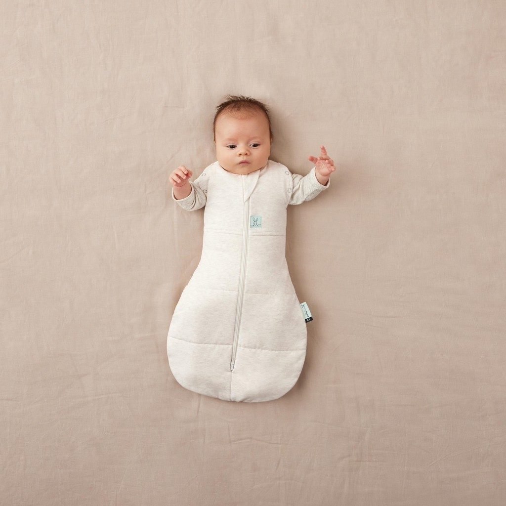 ERGOPOUCH Zavinovačka a vak na spanie 2v1 Cocoon Oatmeal Marle 0-3 m, 3-6 kg, 2,5 tog – Obrázok 6