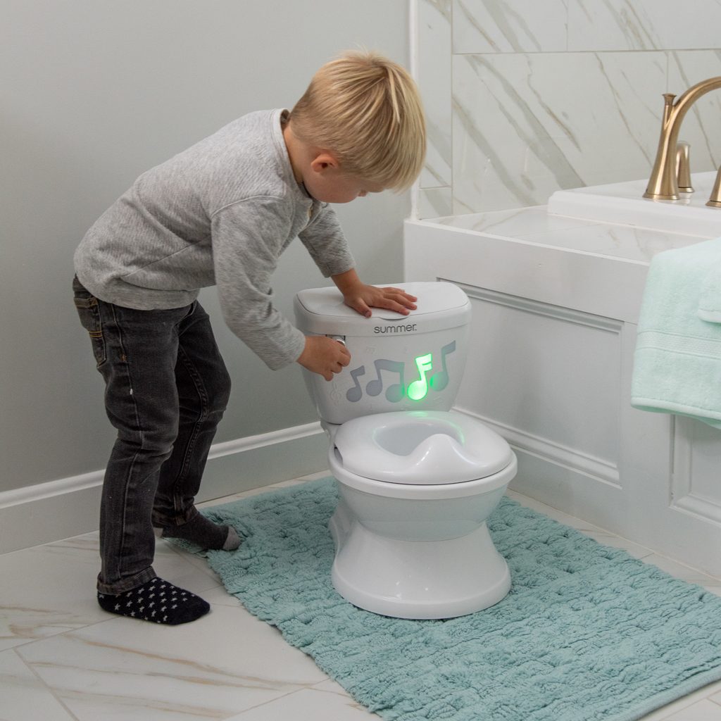 INGENUITY Toaleta detská so zvukmi a svetlami My Size™ biela – Obrázok 3