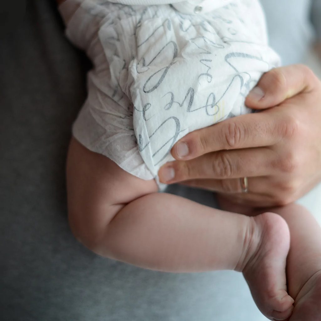 KOLORKY DELUXE VELVET Plienky jednorazové eko so zamatovým povrchom S (3-6 kg) 25 ks – Obrázok 4