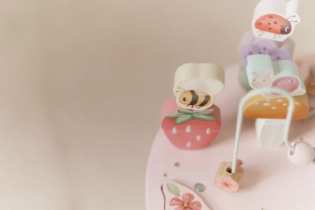 LITTLE DUTCH Stolček s aktivitami Fairy garden – Obrázok 5