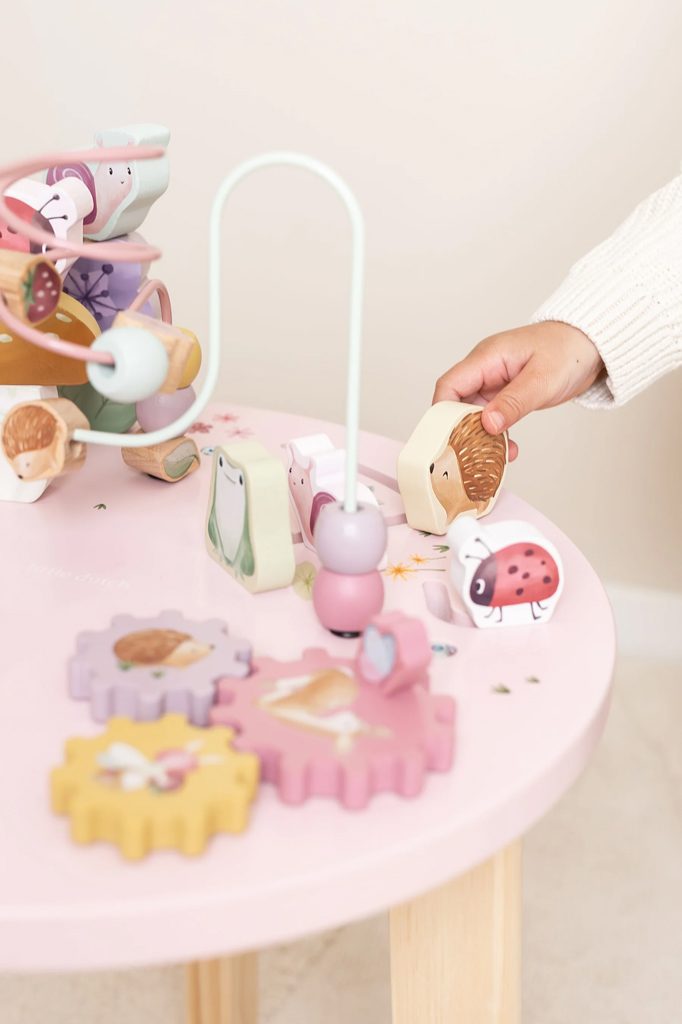 LITTLE DUTCH Stolček s aktivitami Fairy garden – Obrázok 9