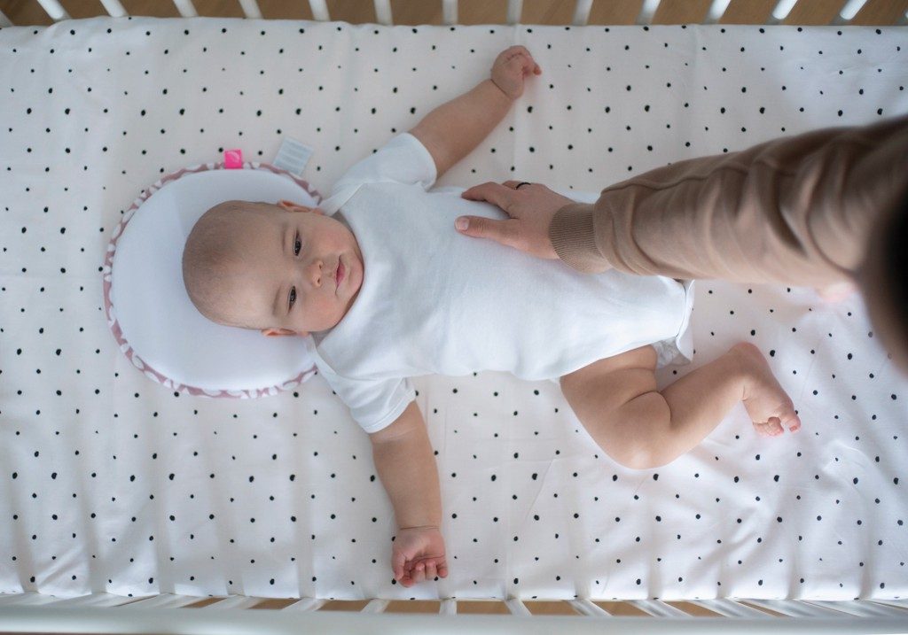 MOTHERHOOD Vankúšik ergonomický stabilizačný pre novorodencov Pink Classics new 0-6m – Obrázok 5