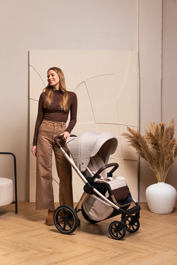 MUUVO Kočík kombinovaný Quick Boho Brown set 2v1 + CYBEX Aton B2 i-Size + základňa – Obrázok 39