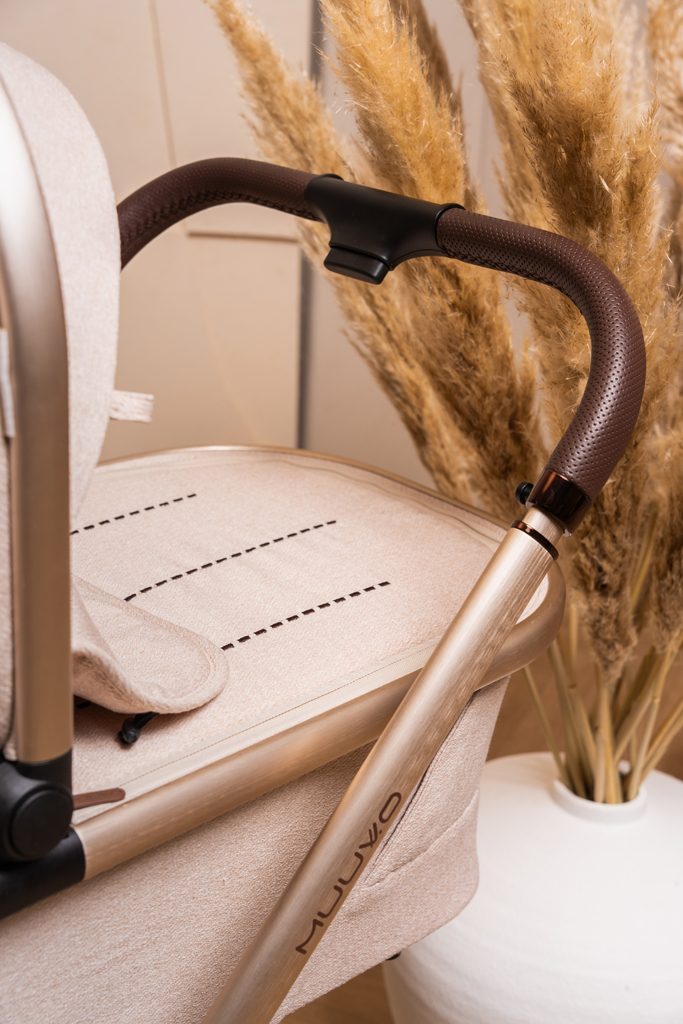 MUUVO Kočík kombinovaný Quick Boho Brown set 2v1 + CYBEX Aton B2 i-Size + základňa – Obrázok 42