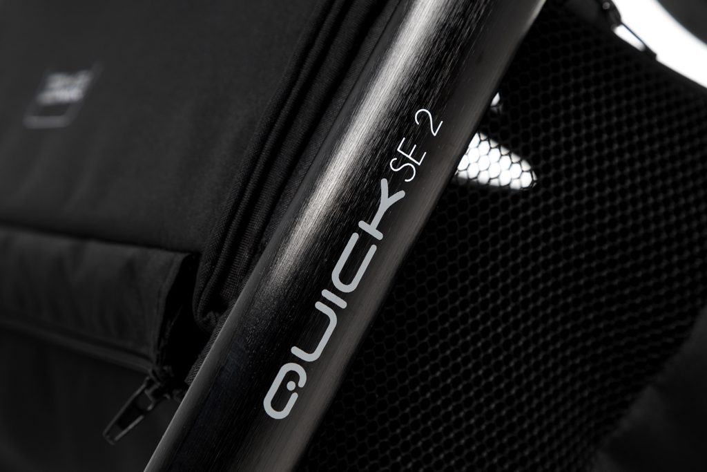 MUUVO Kočík kombinovaný Quick SE 2 Chromium black set 2v1 + CYBEX Aton B2 i-Size + základňa – Obrázok 44