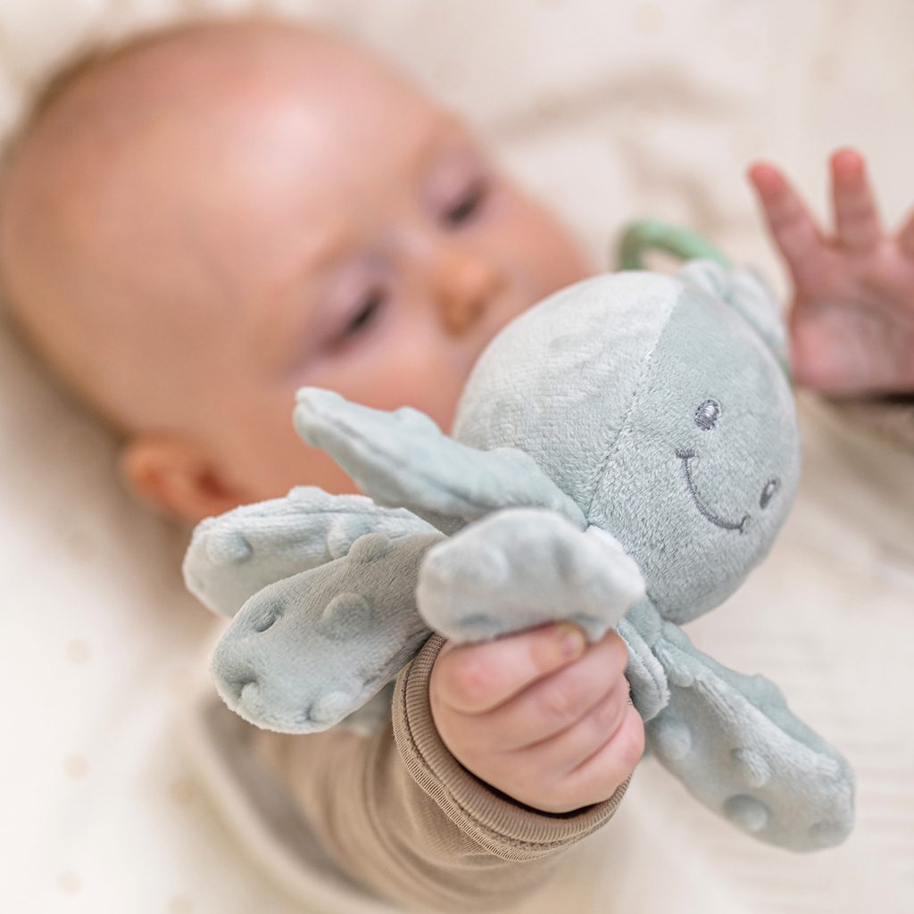 NATTOU Chobotnička vibračná na C krúžku sage green 20 cm Lapidou – Obrázok 7