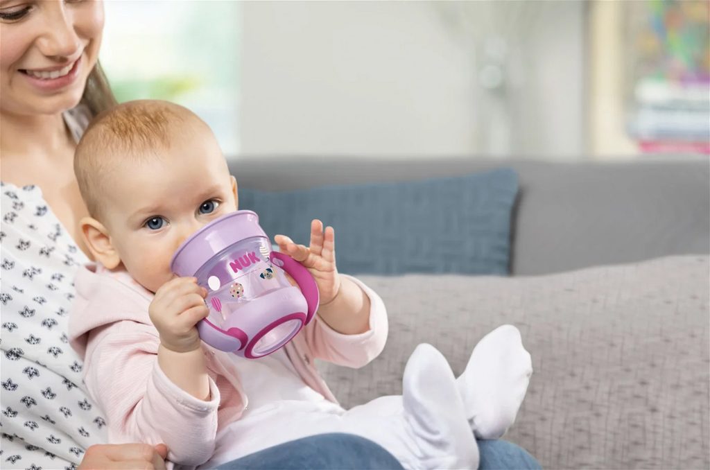 NUK Hrnček Mini Magic Cup 160 ml zelený – Obrázok 5
