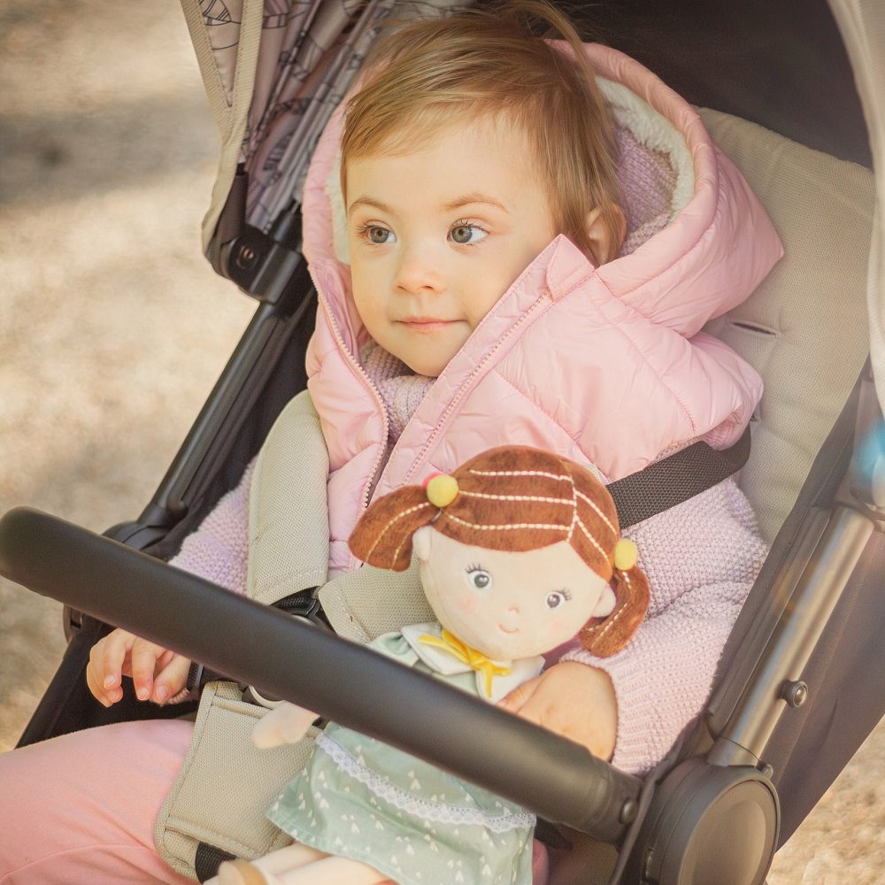 PETITE&MARS Bábika plyšová Hannah 0+, 35 cm – Obrázok 3