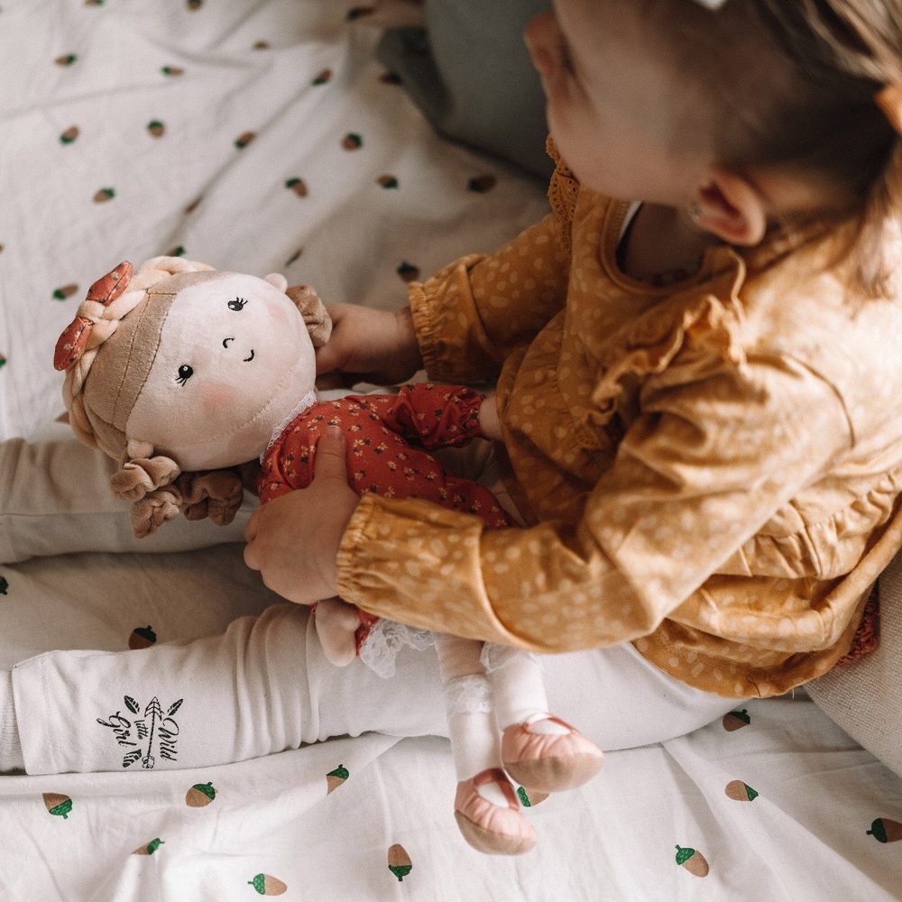 PETITE&MARS Bábika plyšová Sophie 0m+, 35 cm – Obrázok 5
