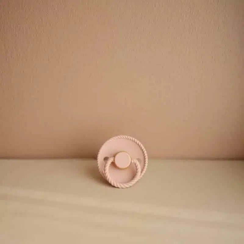 CUMLÍK FRIGG ROPE BLUSH, 0-6M, KAUČUK – Obrázok 3