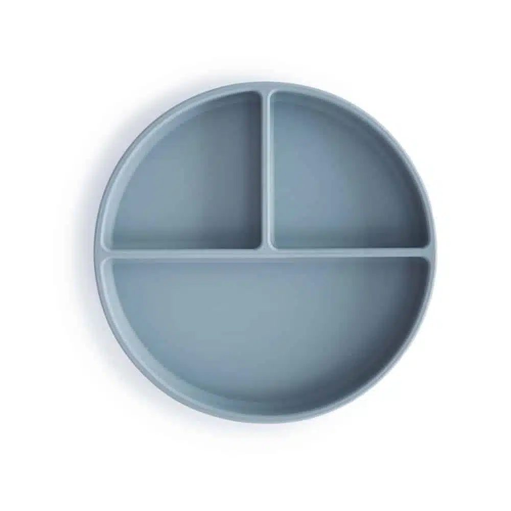DELENÝ SILIKÓNOVÝ TANIER S PRÍSAVKOU MUSHIE - POWDER BLUE