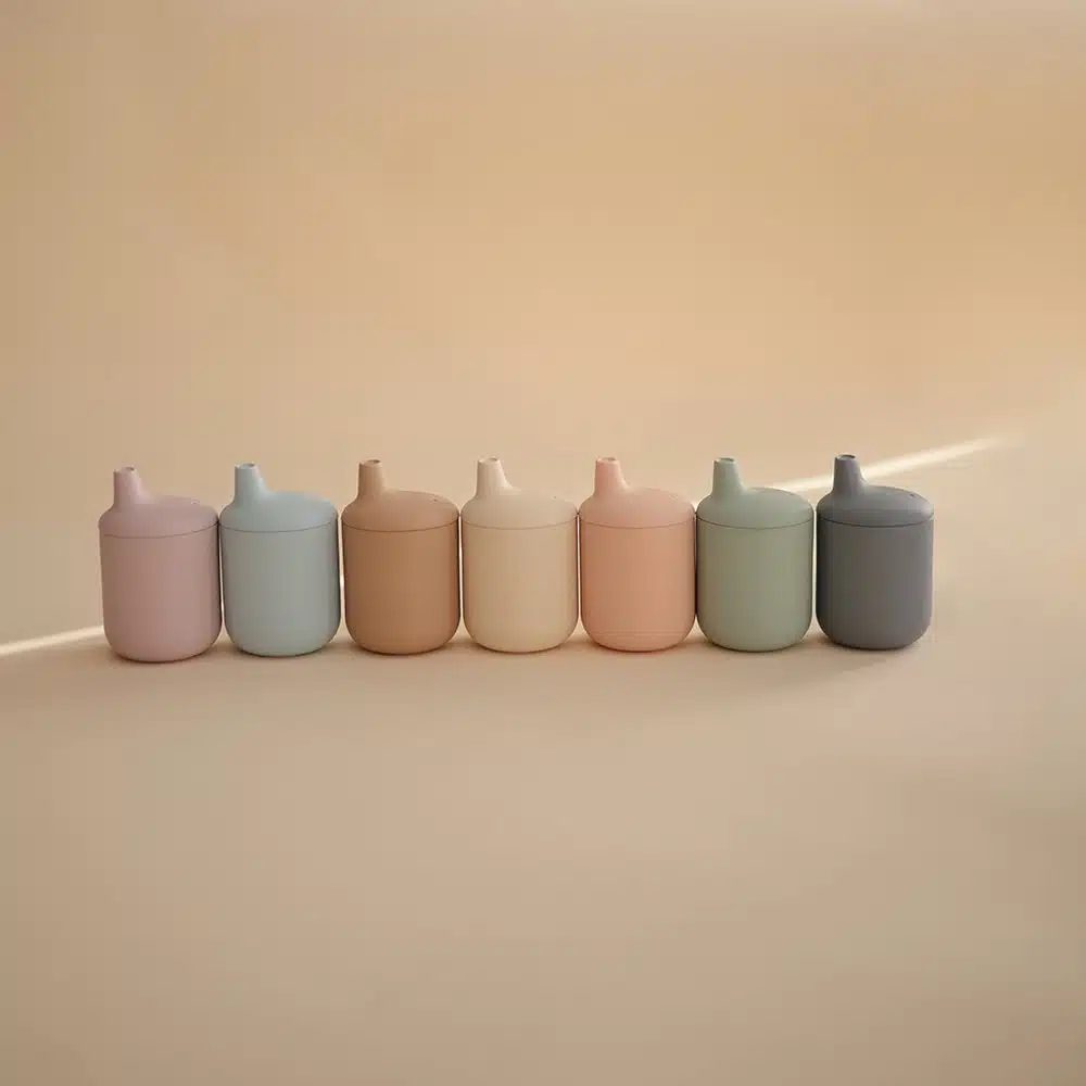 SILIKÓNOVÝ POHÁRIK S NÁUSTKOM MUSHIE - POWDER BLUE – Obrázok 3